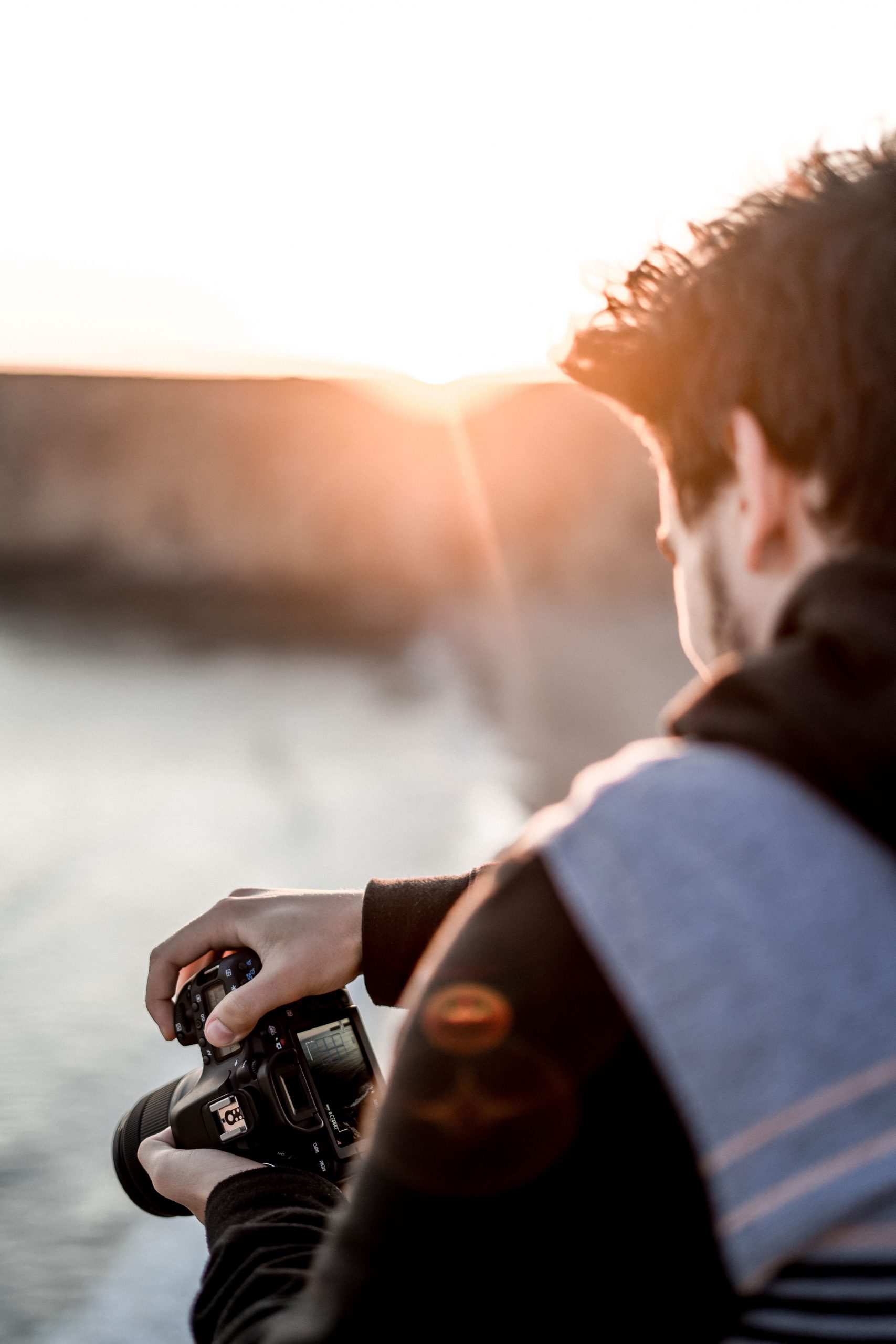 Fotograf im Sonnenlicht