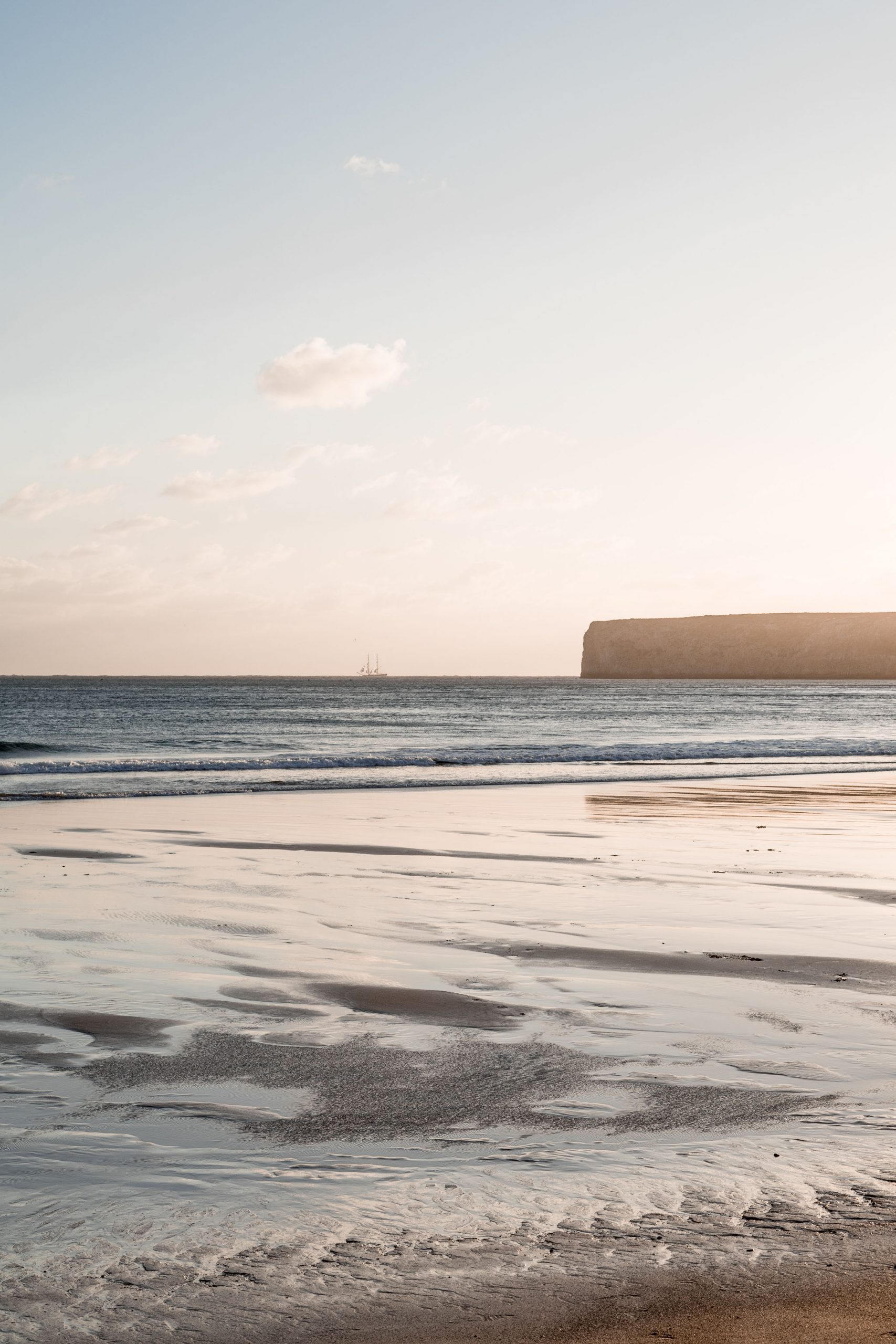 Sailing boat seen from Beliche beach