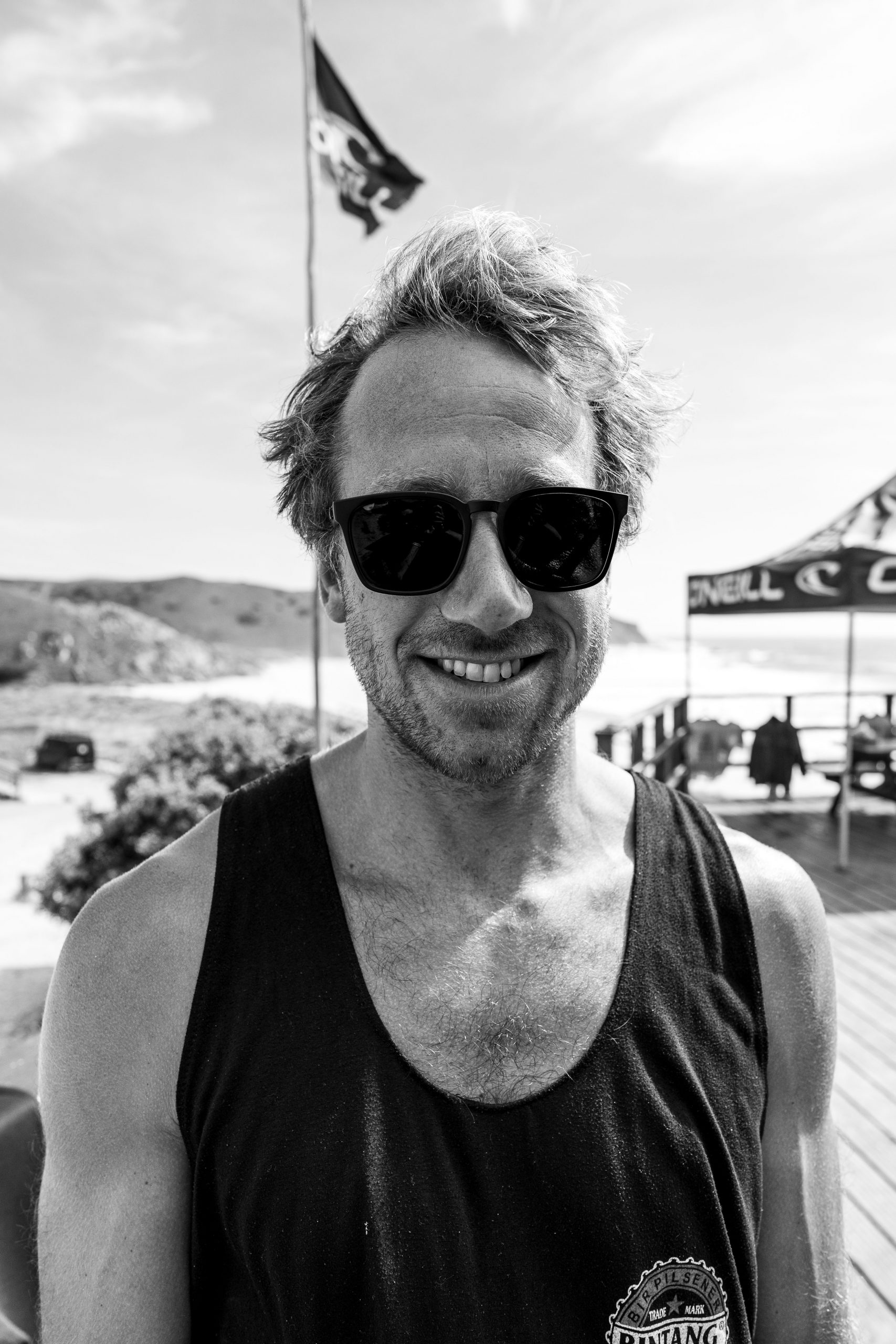 Smiling man with sunglasses 