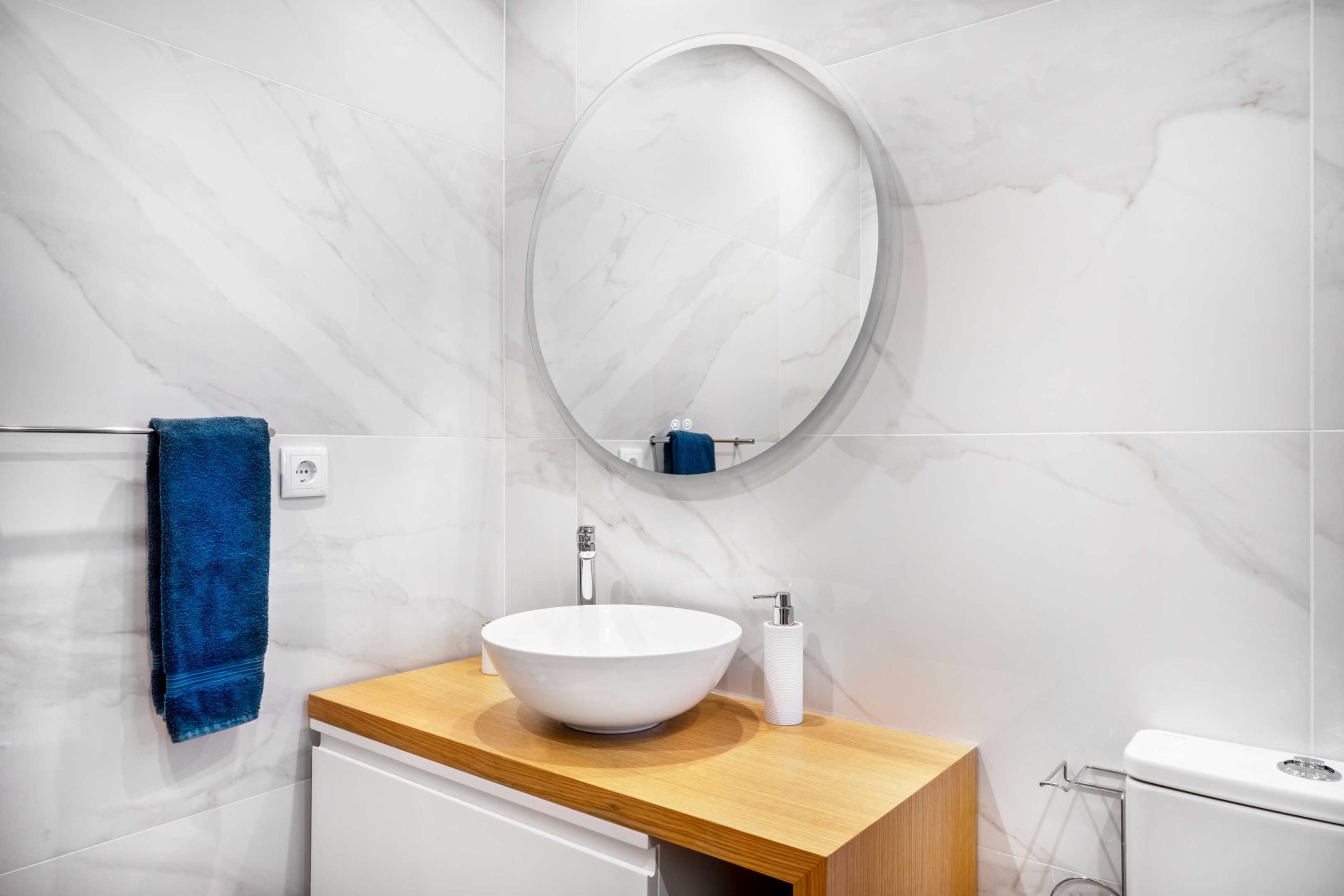 Modern bathroom