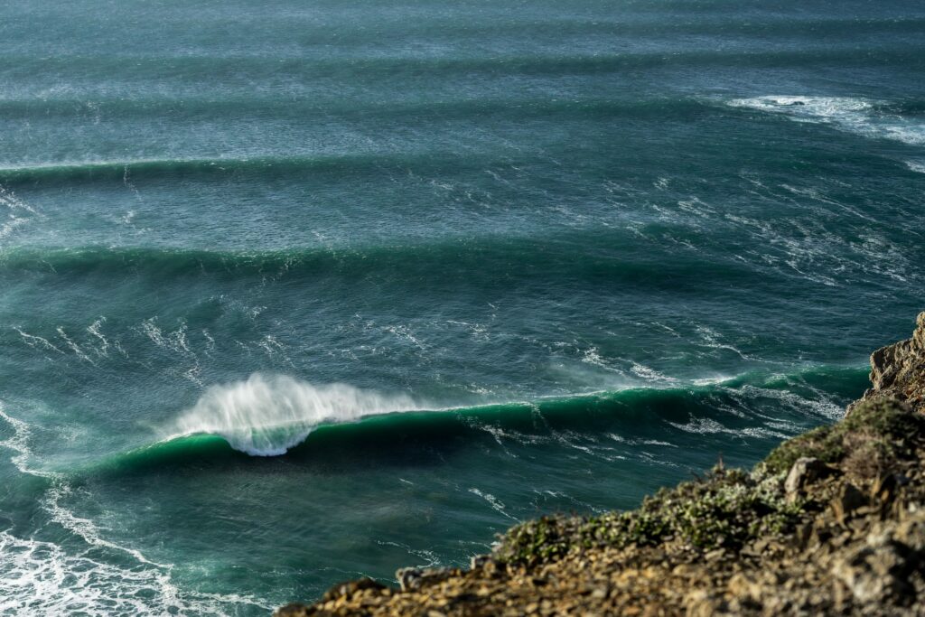 Onda verde na praia da Ponta Ruiva